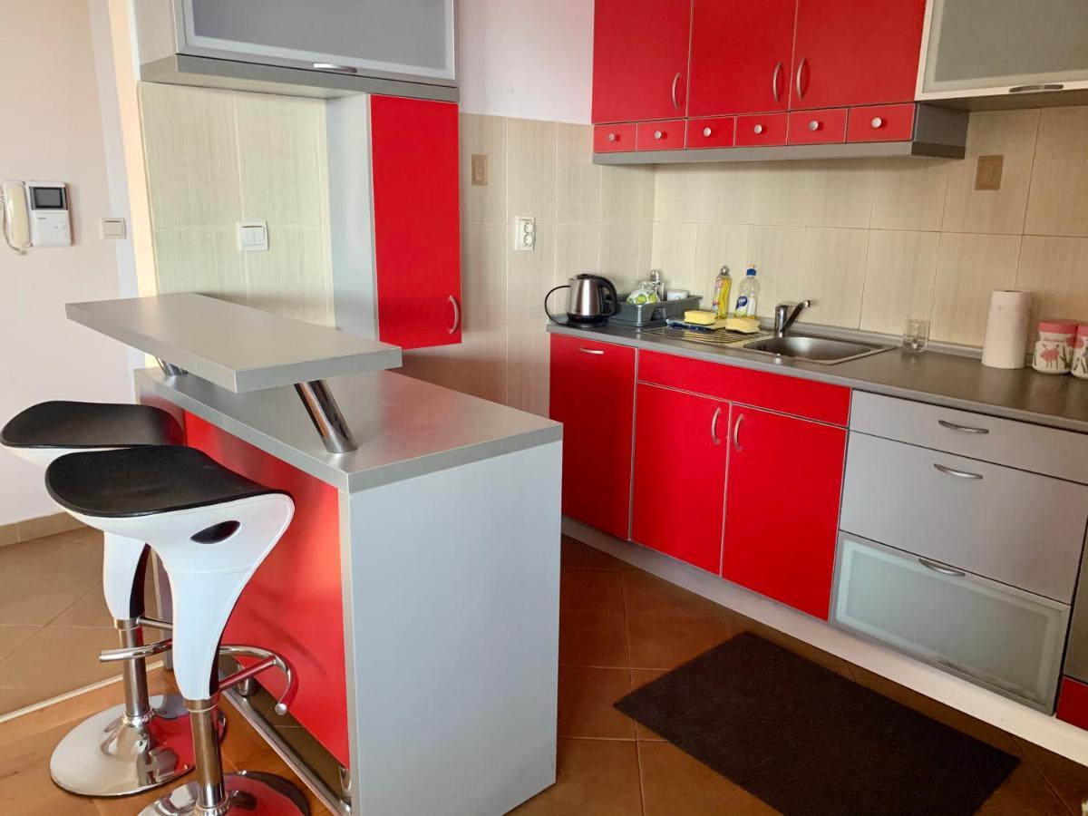 Blue Sky Apartment Petrovac na moru Exterior foto