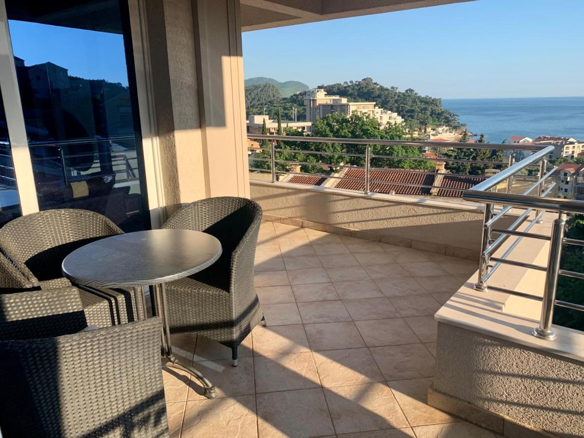 Blue Sky Apartment Petrovac na moru Exterior foto
