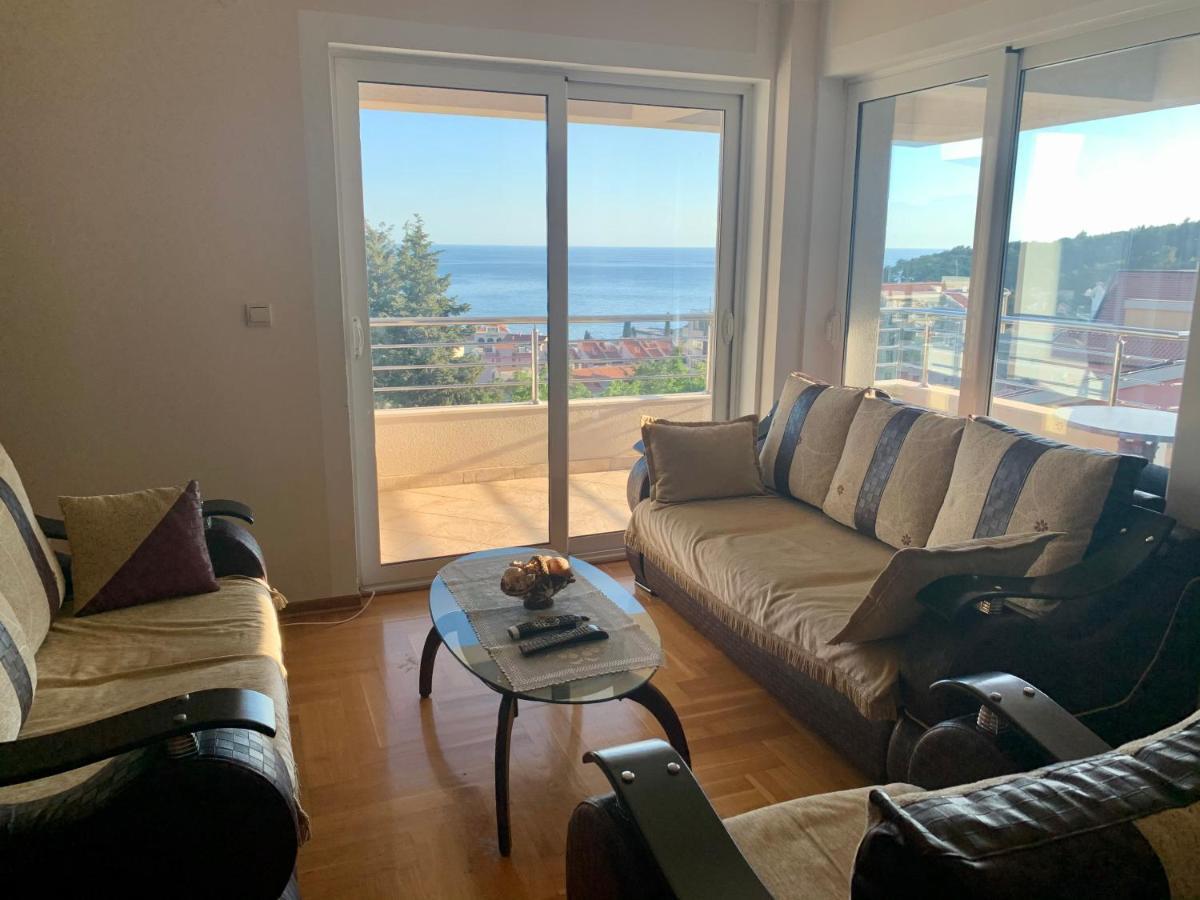 Blue Sky Apartment Petrovac na moru Exterior foto